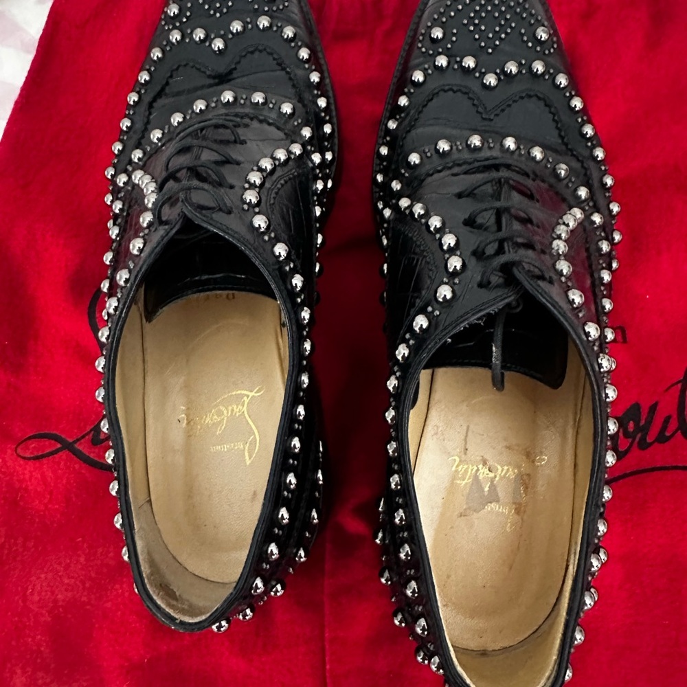 Christian Louboutin Black croc embossed leather and Silver Studded Oxfords - Picture 6 of 9